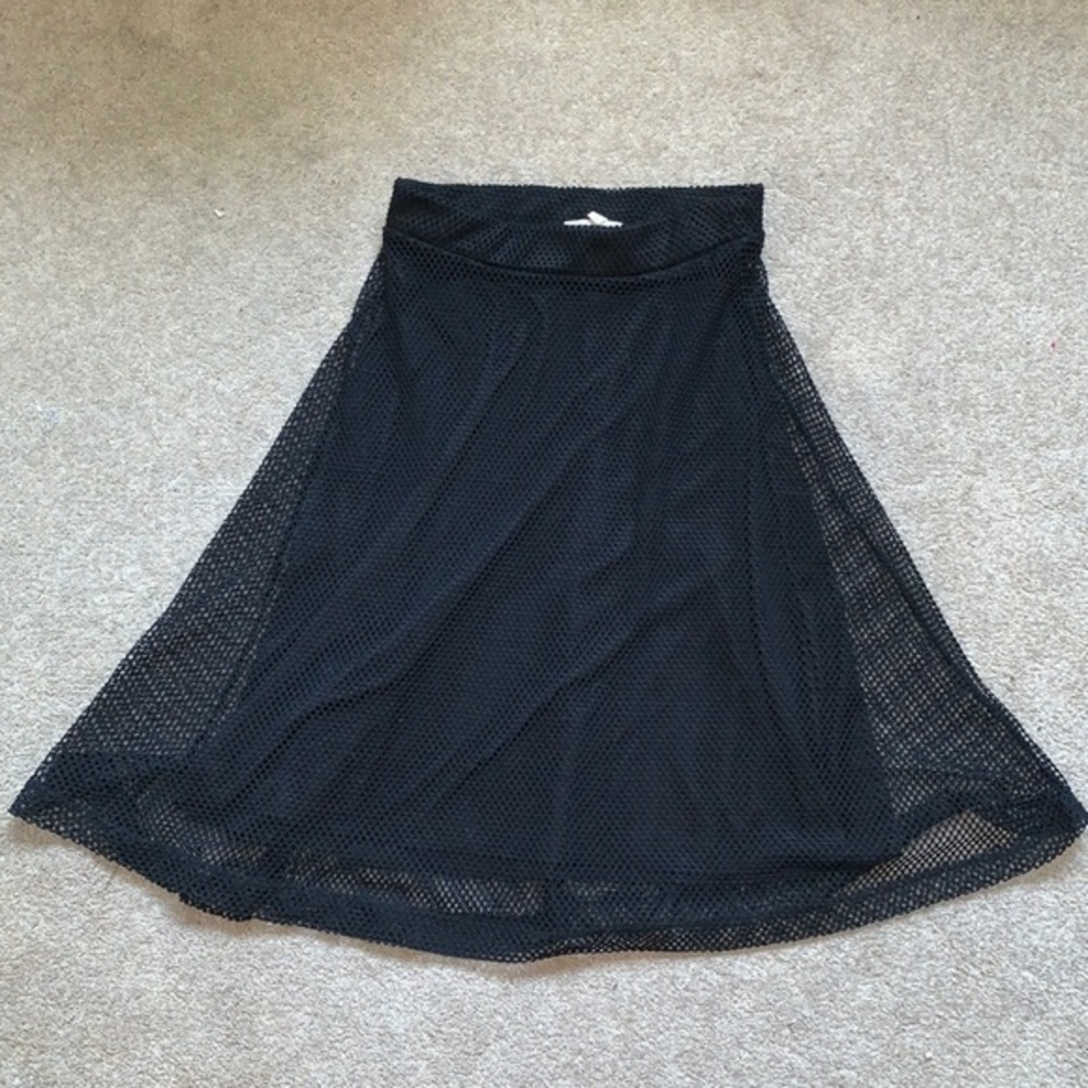 Love Blossom Size Small Black Skirt